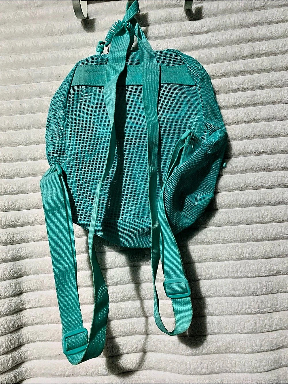 NWOT 12Turquoise Mesh Mini  Backpack - Picture 2 of 2